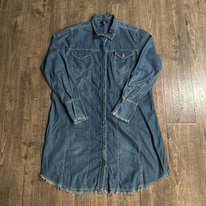 👢 Fringe Dress 👗  Rodeo Ready! Size Medium. Long Sleeve light Jean EUC